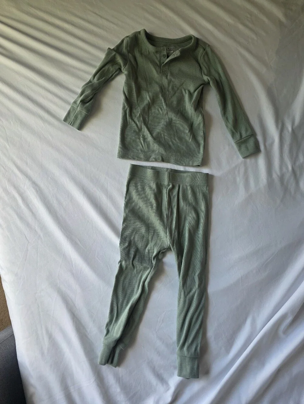 Toddler Boy 2T Green Pajama Set